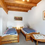 Gaestehaus Klingele بيت ضيافة تودموس